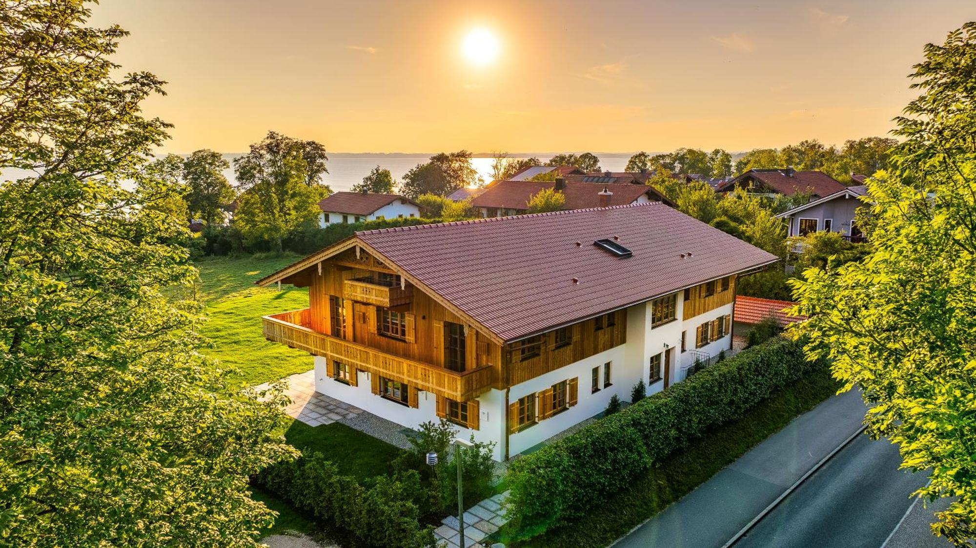 Graf Chiemo - Direkt Am Chiemsee Mit Separatem Seezugang Apartamento Chieming