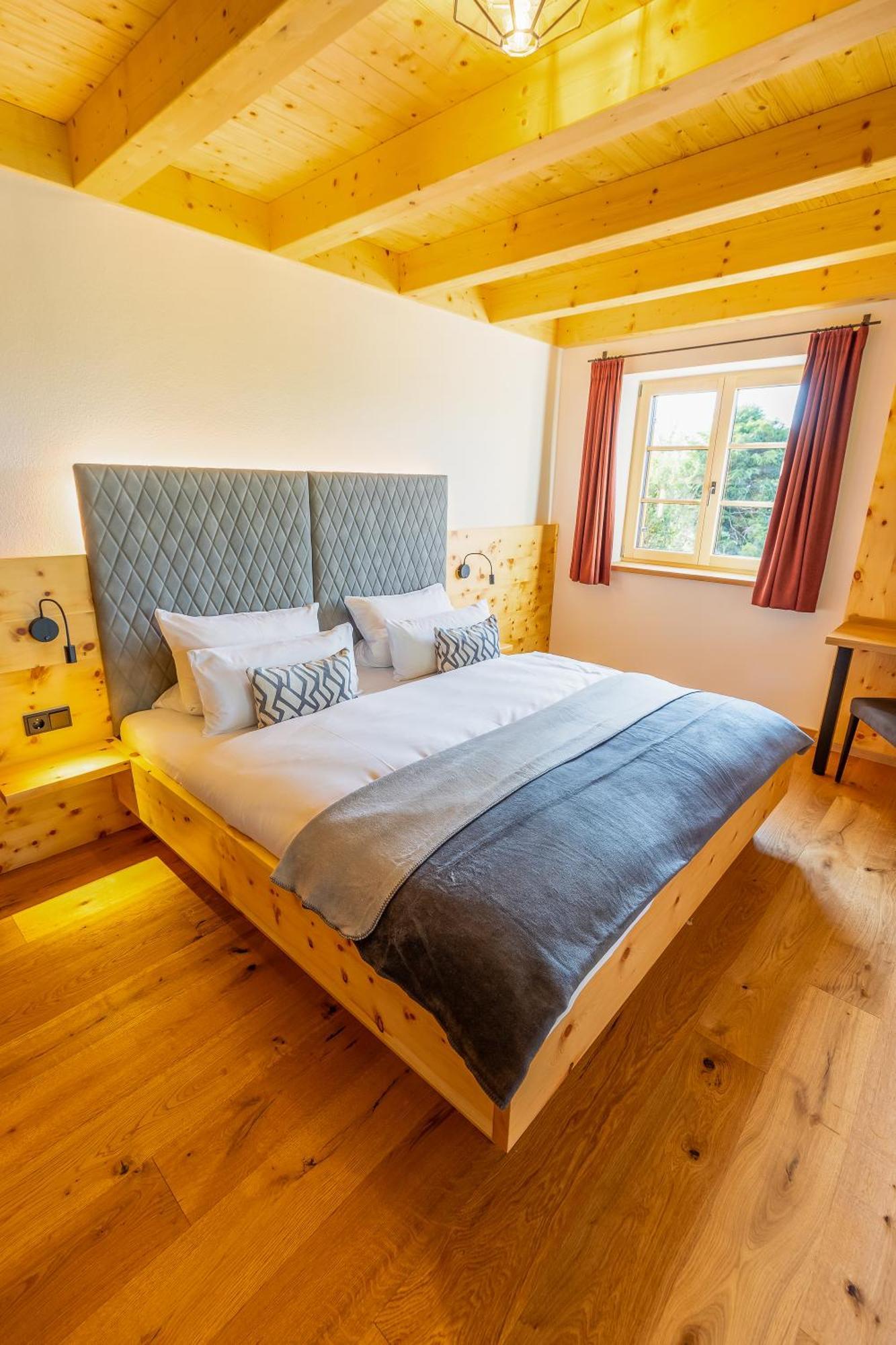 Graf Chiemo - Direkt Am Chiemsee Mit Separatem Seezugang Apartment