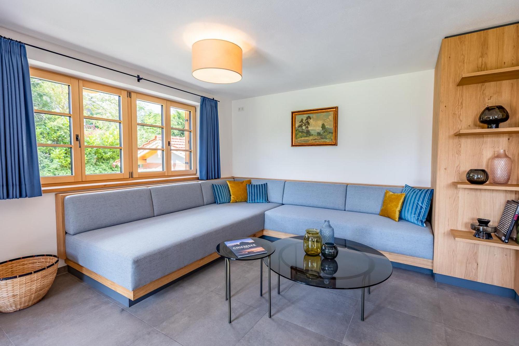 Apartment Graf Chiemo - Direkt Am Chiemsee Mit Separatem Seezugang Chieming