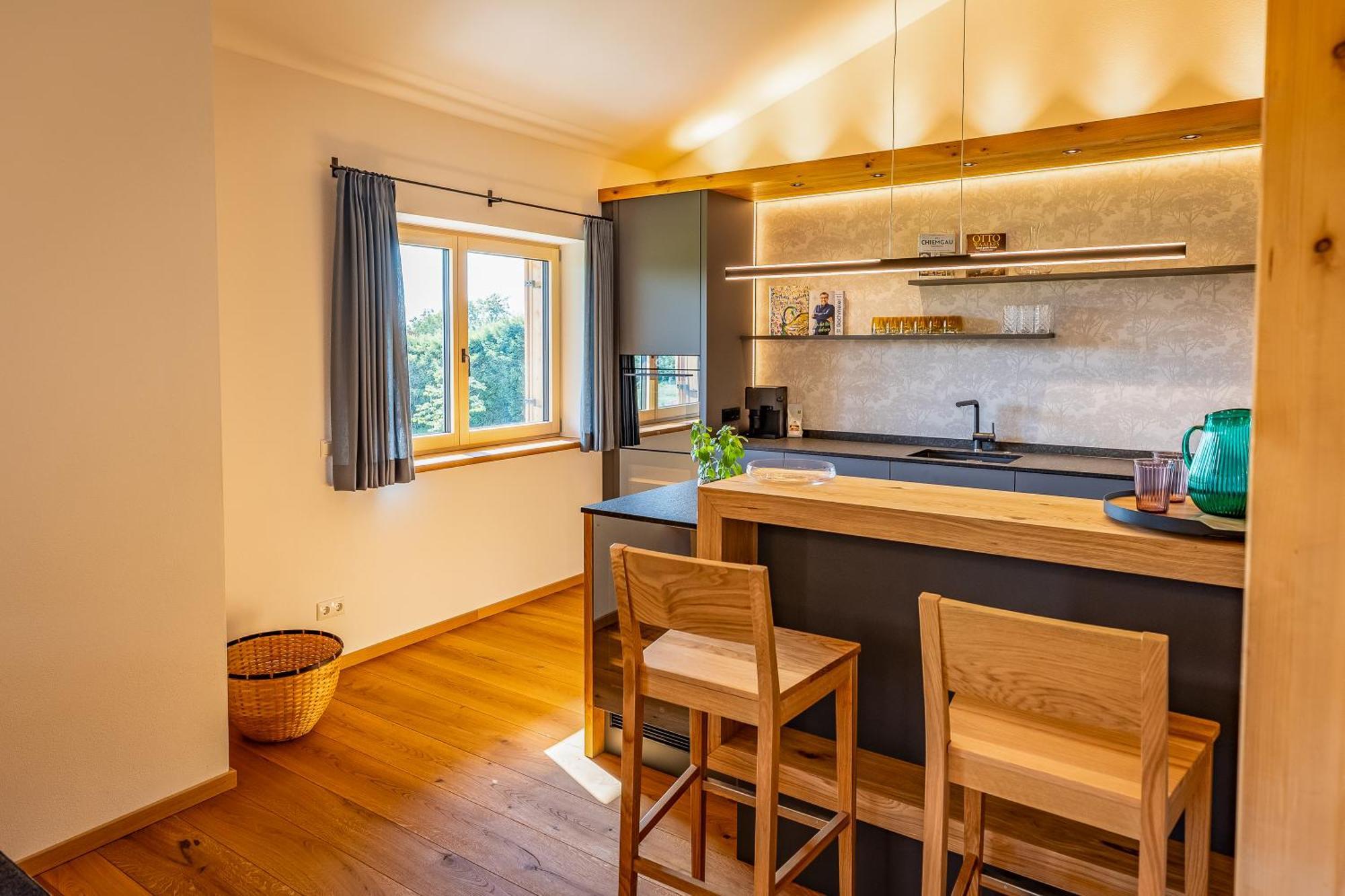 Graf Chiemo - Direkt Am Chiemsee Mit Separatem Seezugang Apartment